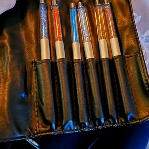 Makartt Acrylic brushes